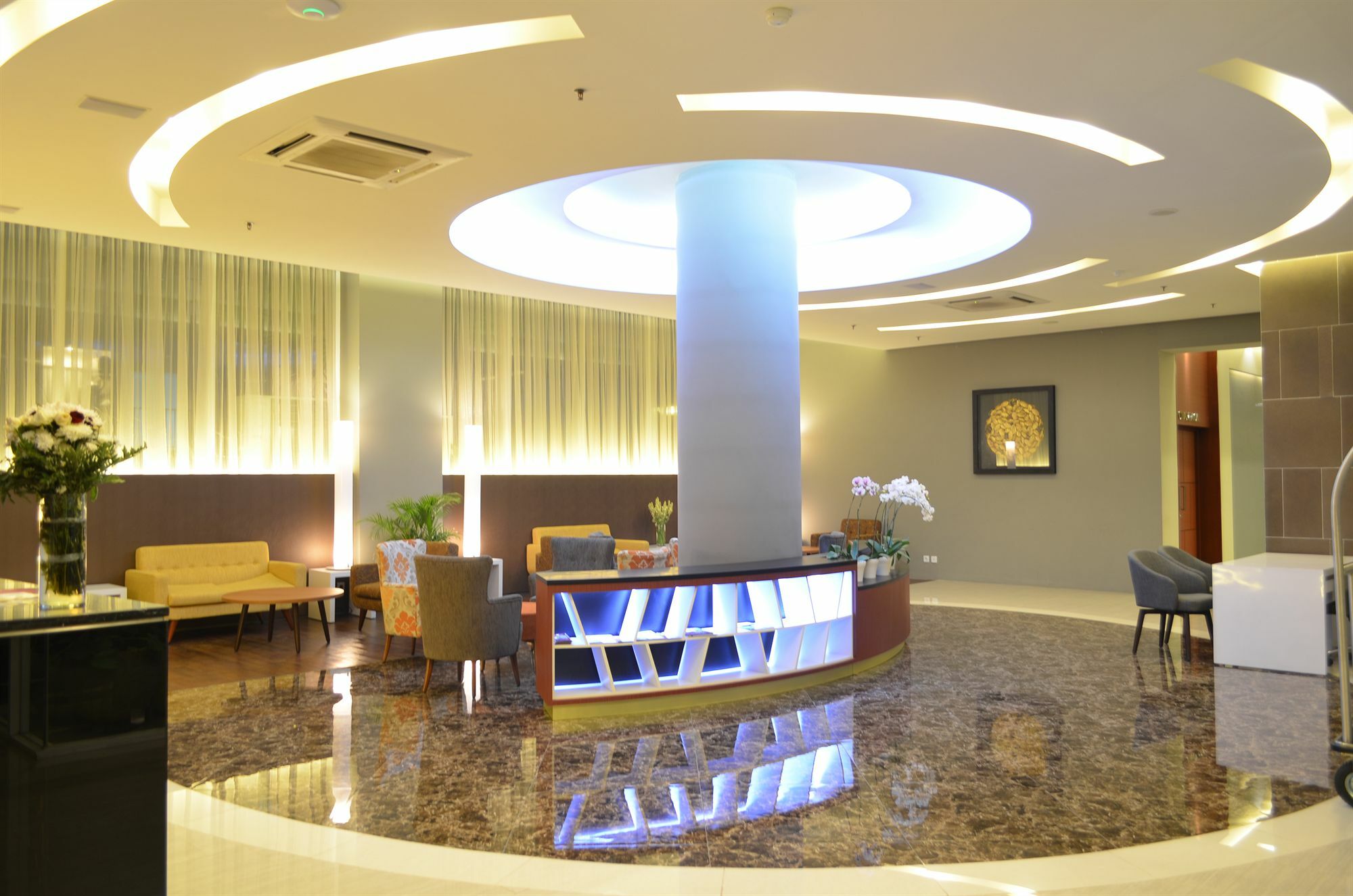 Kyriad Hotel Airport Jakarta Tangerang Zewnętrze zdjęcie