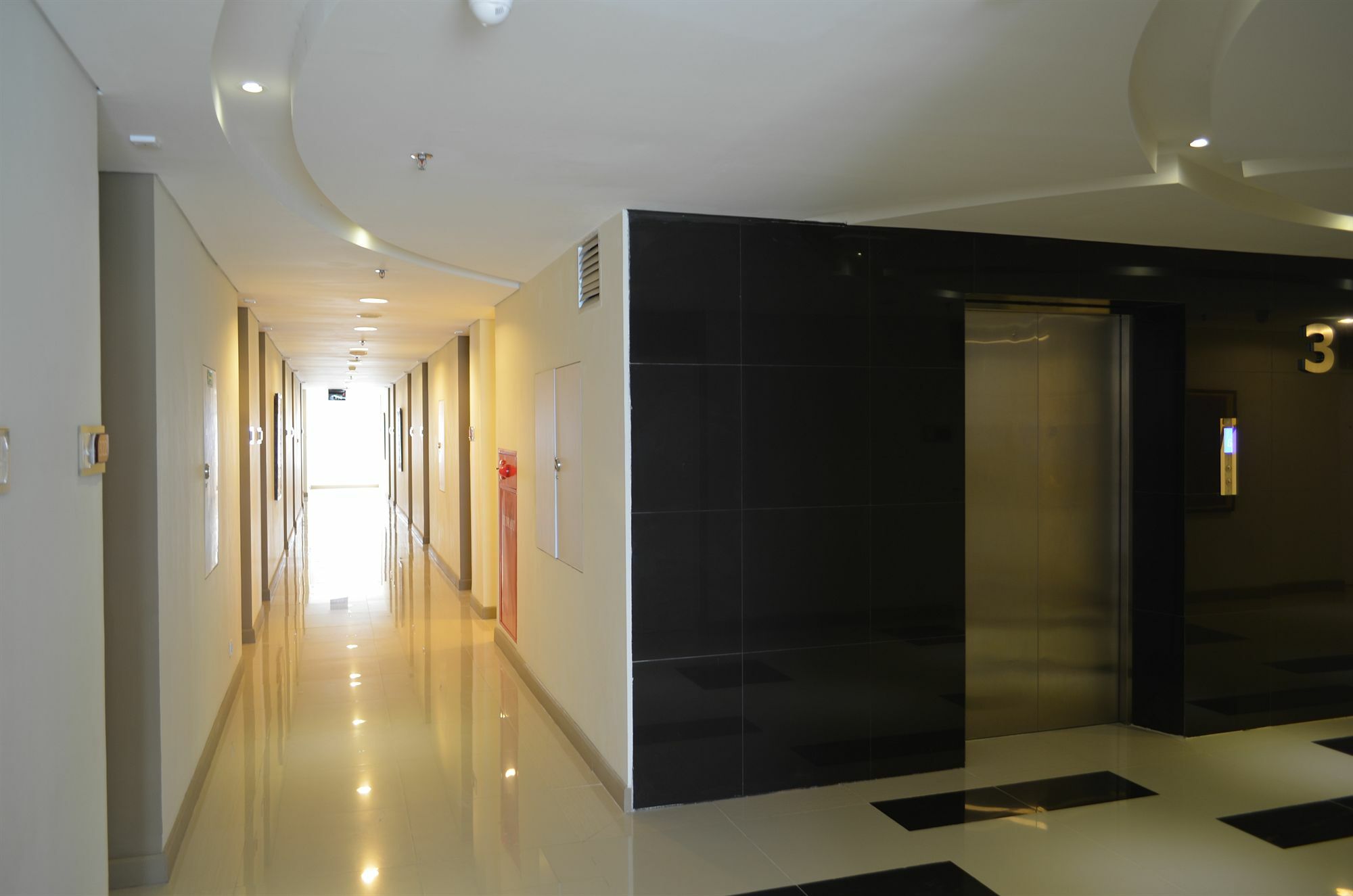 Kyriad Hotel Airport Jakarta Tangerang Zewnętrze zdjęcie