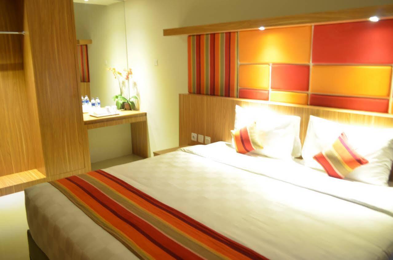 Kyriad Hotel Airport Jakarta Tangerang Zewnętrze zdjęcie